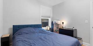 945 W GORDON Terrace Gallery 12