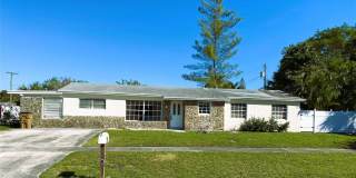 320 NW 4th Avenue Gallery 1