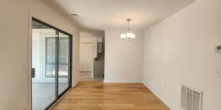 2 Bedroom Condo near Hickory Grove Gallery 4