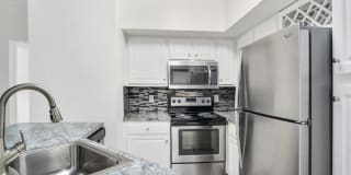 Ashton at Waterford Lakes Gallery 1