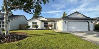 3 bed, 2 bath- Kennewick Location! Gallery 1