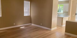 3 bedroom 2.5 bath home Las Flores Gallery 4