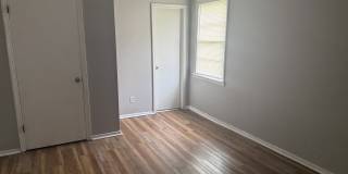 1347 Stonewall St Gallery 4