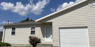 206 West Albro Street Gallery 1