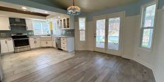 Gorgeous 5 bedroom 3 bathroom Home In Eagle Gallery 7