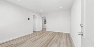 HILLCREST GREAT RENOVATED ONE BEDROOM APARTMENT. Gallery 1