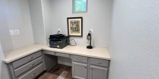 MONTHLY - MID-TERM, Beautiful fully furnished 4-bedroom, 2.5-bath home located near downtown Gilbert! MONTHLY - MID-TERM, Beautiful fully furnished 4-bedroom, 2.5-bath home located near downtown Gilbert! Gallery 17