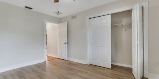** GOLDEN GATE CITY ** 3 BED + DEN / 2 BATH - FENCED YARD - NO HOA! - ANNUAL RENTAL Gallery 23