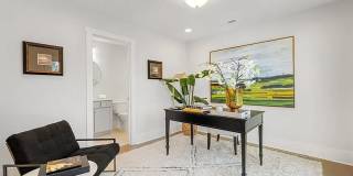 COMING SOON |3 BR/4.5B Newly Renovated Townhome | • 1-car garage |Loft Bonus Room w/Rooftop terrace| In Dilworth! Gallery 29