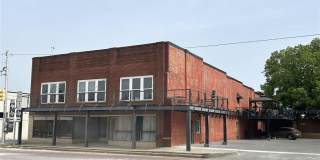 301 E Criner Street Gallery 1