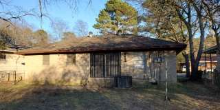 3BR 1BA House 3BR 1BA House Gallery 1