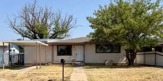 Two Bedroom Available Now Near Levelland City Park Gallery 1