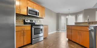 Pet Friendly Three Bedroom! Gallery 7