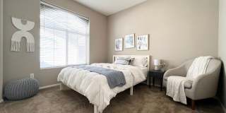 CHARMING FURNISHED 3BD/2BA CONDO W/ 2-CAR GARAGE! NEW FLOORING! Gallery 15