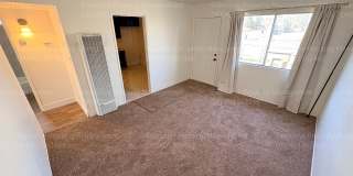 925 8th St Gallery 6