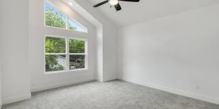 214 Connelly St Gallery 16