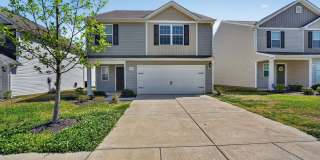 Spacious 4BR House in Charlotte Gallery 1