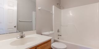 Saylorville Lakeside Gallery 22