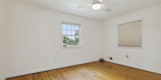 ONE LEVEL LIVING!! in Potomac 4-5 bed 4 baths / Close in Potomac Gallery 21