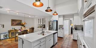 Spacious 4BR/3BA Pool Home in Jacksonville Gallery 4