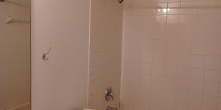 3/2.5 Townhouse in a Family Friendly Community with Amenities Galore Gallery 14