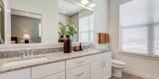 Caliza at the Loop Gallery 12