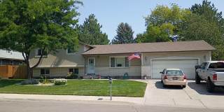 725 Dickson Avenue Gallery 1