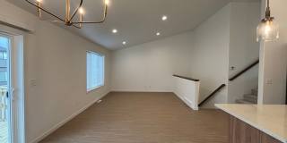 3 Bed 3 Bath Townhome Gallery 4