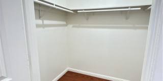 210 S Mallard Street Gallery 13