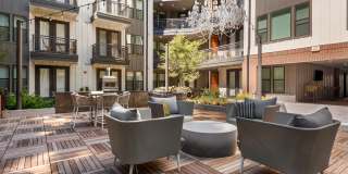 Troubadour Gallery 17