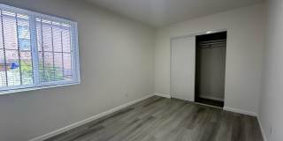 Newly Remodeled - 2 Bedroom/1 Bath...Downstairs Unit Gallery 5