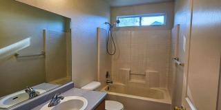 3 Bedroom House on Cul-De-Sac Available Soon! Gallery 20