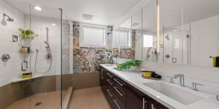 Stunning 2 Bed 3 Bath Home in Queen Anne Gallery 32
