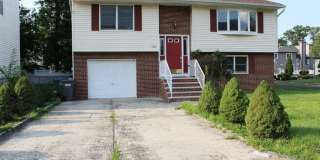 218 Nicholson Avenue Gallery 1
