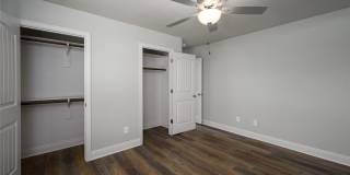 2801 Tulip Drive Gallery 25
