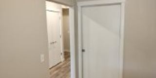 2960 Willamette St. Gallery 305