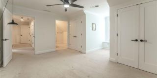214 Chandler Walk Gallery 57