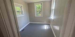 Charming 3-Bedroom Property in Prime Location Gallery 25