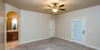 Single-Level 4 Bedroom Home in Stucki Farms Gallery 11