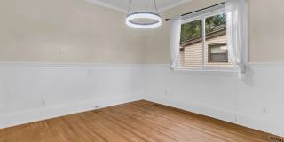 1195 King Street Gallery 30
