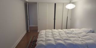 175 4522 $2 East Delaware Pl. Gallery 8