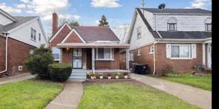 Beautiful 3 bedroom/1 bath Brick Bungalow - Now Available! Gallery 1