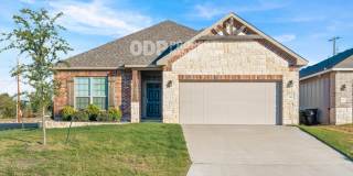 Large Home - 4 Bed- 2.5 Bath- Almost 2,000 SQFT - Temple ISD Gallery 1