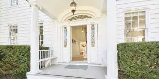 189 Main Street Gallery 2