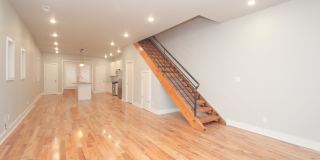 Large Point Breeze Home Gallery 5