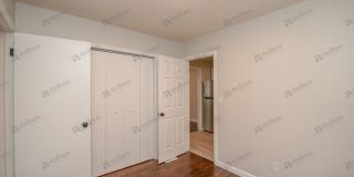 Newly Renovated & Spacious Home w/ Bonus Room Gallery 15