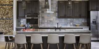 Valentia by Windsor Gallery 25