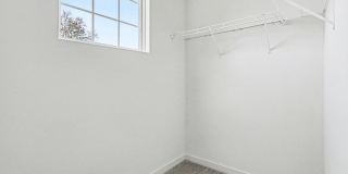 1910 Kingfisher Circle Gallery 21