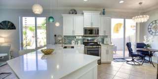 Seasonal Short-Term 2 Bedroom 2 Bathroom Single Family Home in Venetian Golf & River Club! Gallery 19