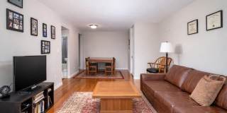 21 Fairview Avenue Gallery 3
